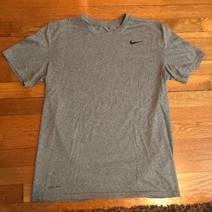 Nike Dri-Fit Short Sleeve T-Shirt Medium